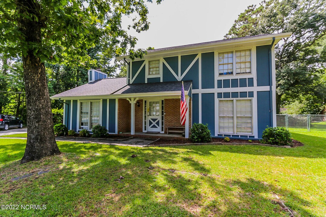 509 Friendly Rd in Morehead City, NC - Building Photo