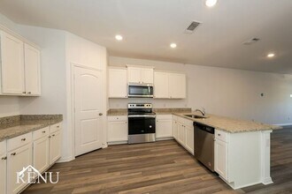 14013 Brandy Gilley Ln in Elgin, TX - Building Photo - Building Photo