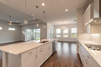 301 Aquamarine Wy in Daytona Beach, FL - Building Photo - Building Photo