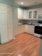95 Lexington Ct in Red Bank, NJ - Building Photo - Building Photo