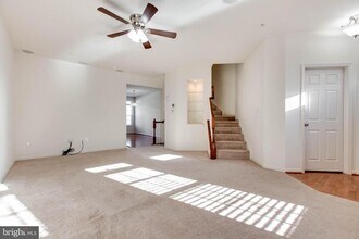 6721 Caleb Dorsey Square in Elkridge, MD - Building Photo - Building Photo