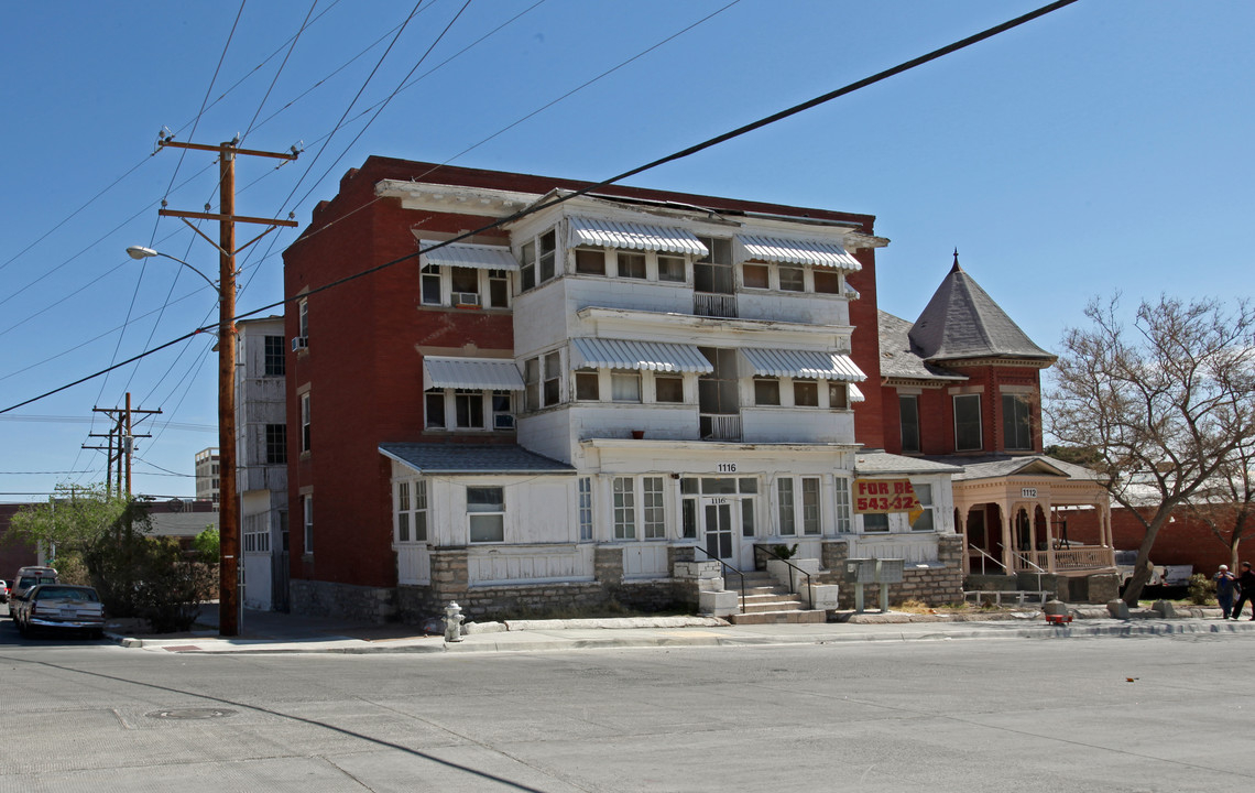 1116 N Oregon St in El Paso, TX - Foto de edificio