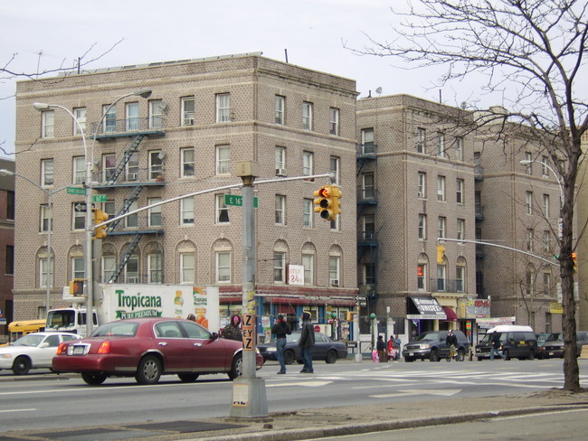 1215 Grand Concourse in Bronx, NY - Building Photo - Building Photo