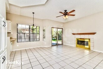 2710 W Camino Del Medrano in Tucson, AZ - Building Photo - Building Photo
