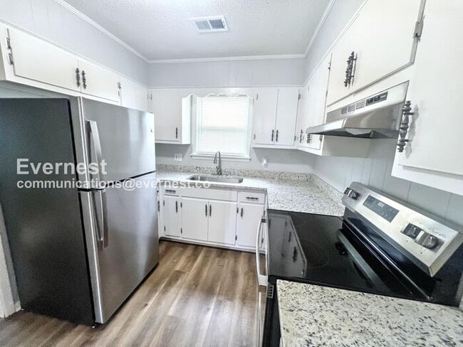 605 Blaine Dr SW in Decatur, AL - Building Photo - Building Photo