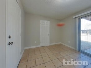 2932 W Caribbean Ln in Phoenix, AZ - Building Photo - Building Photo
