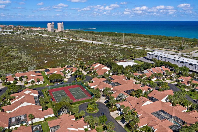 204 Sea Oats Dr-Unit -F in Juno Beach, FL - Building Photo - Building Photo