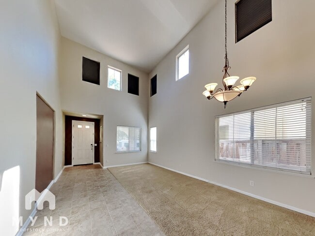 3532 Silverwood Rd in West Sacramento, CA - Building Photo - Building Photo