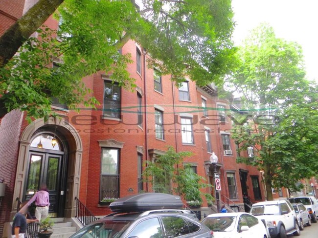 property at 68 Waltham St