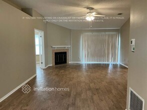 8005 Weather Vane Dr in Jacksonville, FL - Building Photo - Building Photo