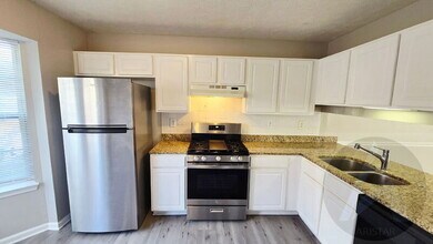 1695 Barrington Overlook in Marietta, GA - Building Photo - Building Photo