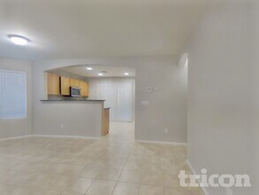 15456 W Desert Mirage Dr in Surprise, AZ - Foto de edificio - Building Photo