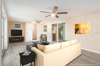 7321 Parrot Dr in Port Richey, FL - Building Photo - Building Photo