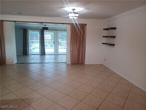 4233 SE 8th Pl in Cape Coral, FL - Building Photo - Building Photo