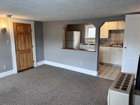 17 Elm St, Unit 3 in Lancaster, NH - Building Photo