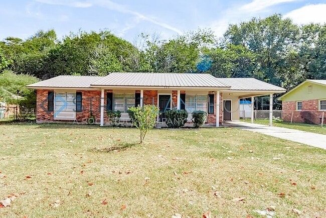 120 Briarwood Dr