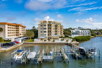 The Dunedin Grand Condominium in Dunedin, FL - Building Photo - Building Photo