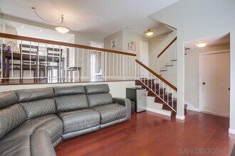 7766 Nightingale Way in San Diego, CA - Building Photo - Building Photo