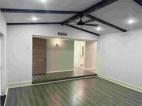 1806 Haymeadow in Carrollton, TX - Building Photo - Building Photo