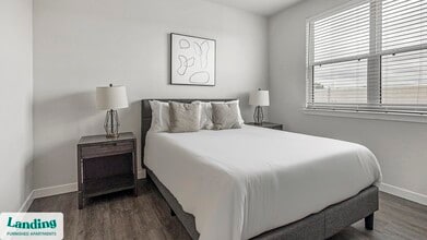 1148 Silber Rd, Unit 2205 in Houston, TX - Foto de edificio - Building Photo