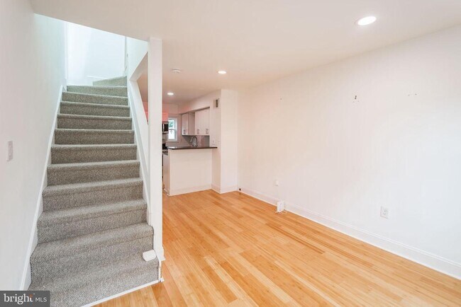2107 Clymer St in Philadelphia, PA - Building Photo - Building Photo
