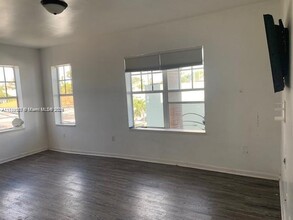 1244 Pennsylvania Ave in Miami Beach, FL - Building Photo - Building Photo
