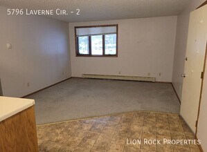 5796 Laverne Cir N in Baxter, MN - Building Photo - Building Photo