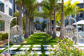 The Concord Luxury Apartments in Sarasota, FL - Foto de edificio - Building Photo