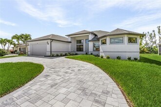 3548 Ceitus Pkwy in Cape Coral, FL - Building Photo - Building Photo