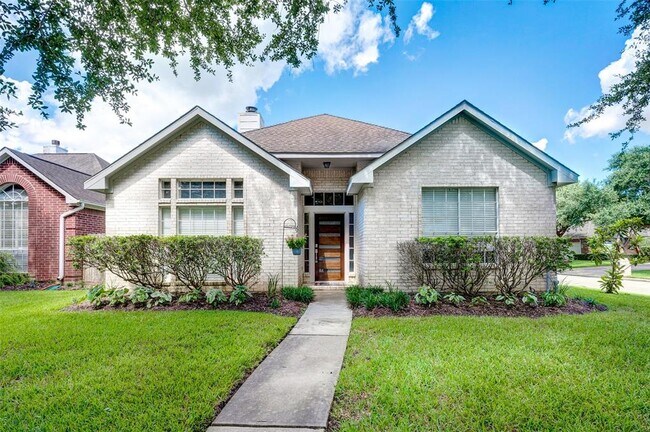 property at 1902 Emerald Green Dr