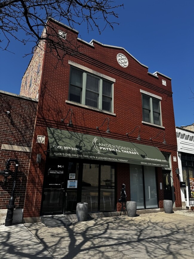 property at 5414 N Broadway