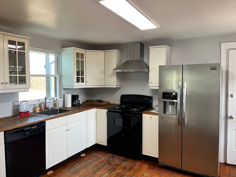 3407 Rogers Rd in Parma, MI - Building Photo