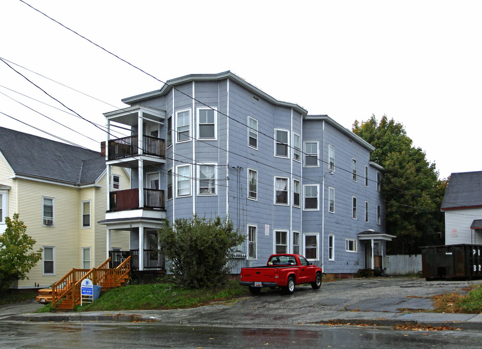 32 Horton St in Lewiston, ME - Building Photo