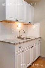 3714 Geraldine Ave-Unit -3 in St. Ann, MO - Foto de edificio - Building Photo