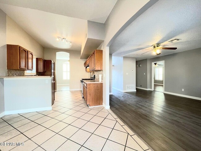 3444 Jan De Roos Pl in El Paso, TX - Building Photo - Building Photo