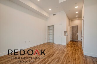 453 S Kenmore Ave in Los Angeles, CA - Building Photo - Building Photo