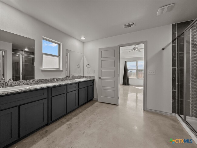 property at 822 Freedom Cir