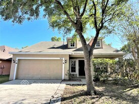 7653 Nottinghill Sky Dr in Apollo Beach, FL - Building Photo