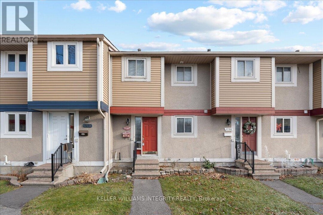 1798 Stonehenge Crescent in Ottawa, ON - Building Photo