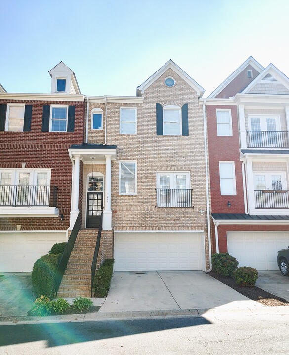 211 Creekway Crossing SE, Unit 211 Creekside in Smyrna, GA - Building Photo