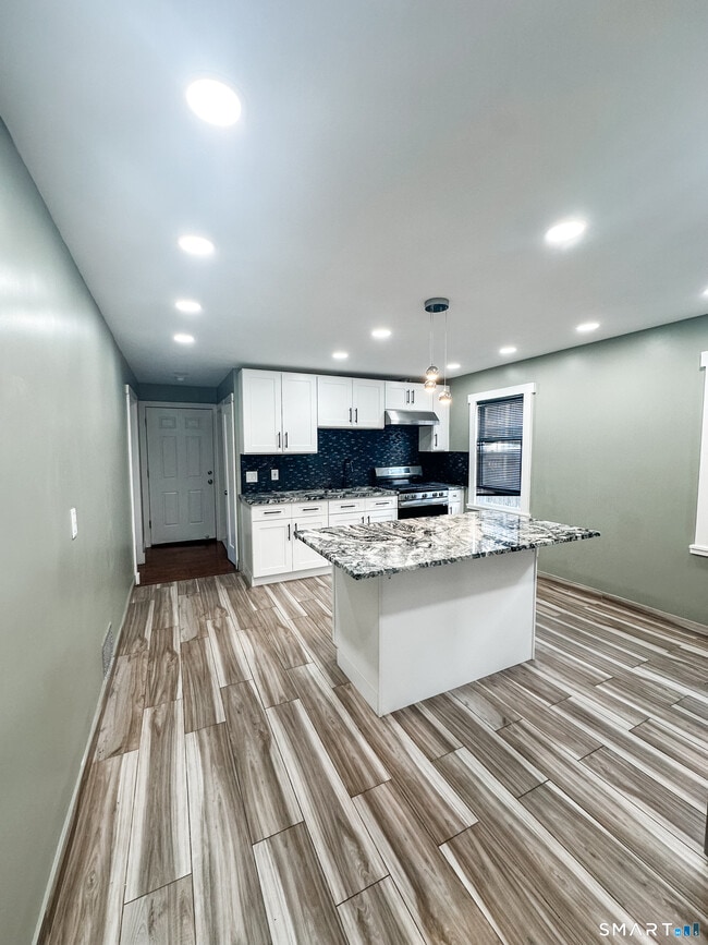 264 Wilmot Ave in Bridgeport, CT - Building Photo - Building Photo