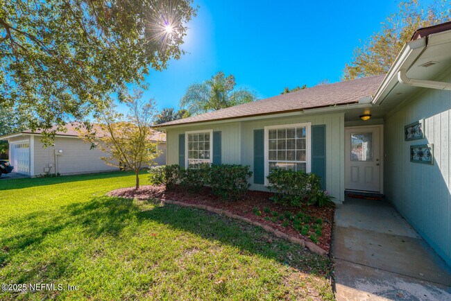 4570 Blue Stream Ln N in Jacksonville, FL - Building Photo - Building Photo