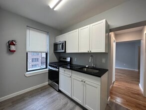 117 Corbin Ave in Jersey City, NJ - Building Photo - Building Photo