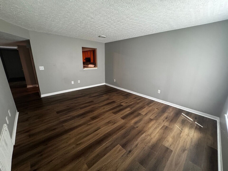 2907 Greenwood Ave in Louisville, KY - Building Photo