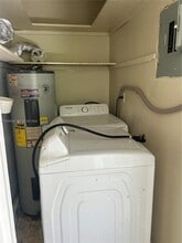 15020 NE 6th Pl in Miami, FL - Foto de edificio - Building Photo