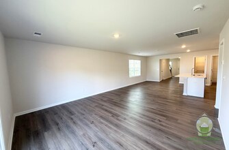 209 Wintersweet Wy in Greenville, SC - Building Photo - Building Photo