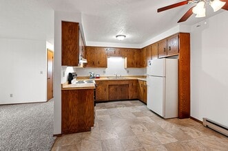 Washington Square in Kaukauna, WI - Foto de edificio - Building Photo