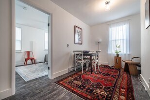 373 3rd St in Jersey City, NJ - Building Photo