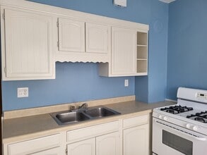 1624 Lakewood Ave, Unit 1 in Lakewood, OH - Building Photo - Building Photo