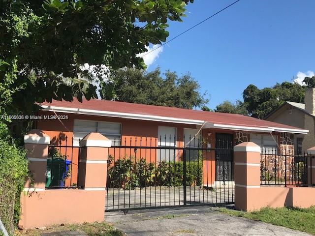 311 NE 57th St in Miami, FL - Foto de edificio